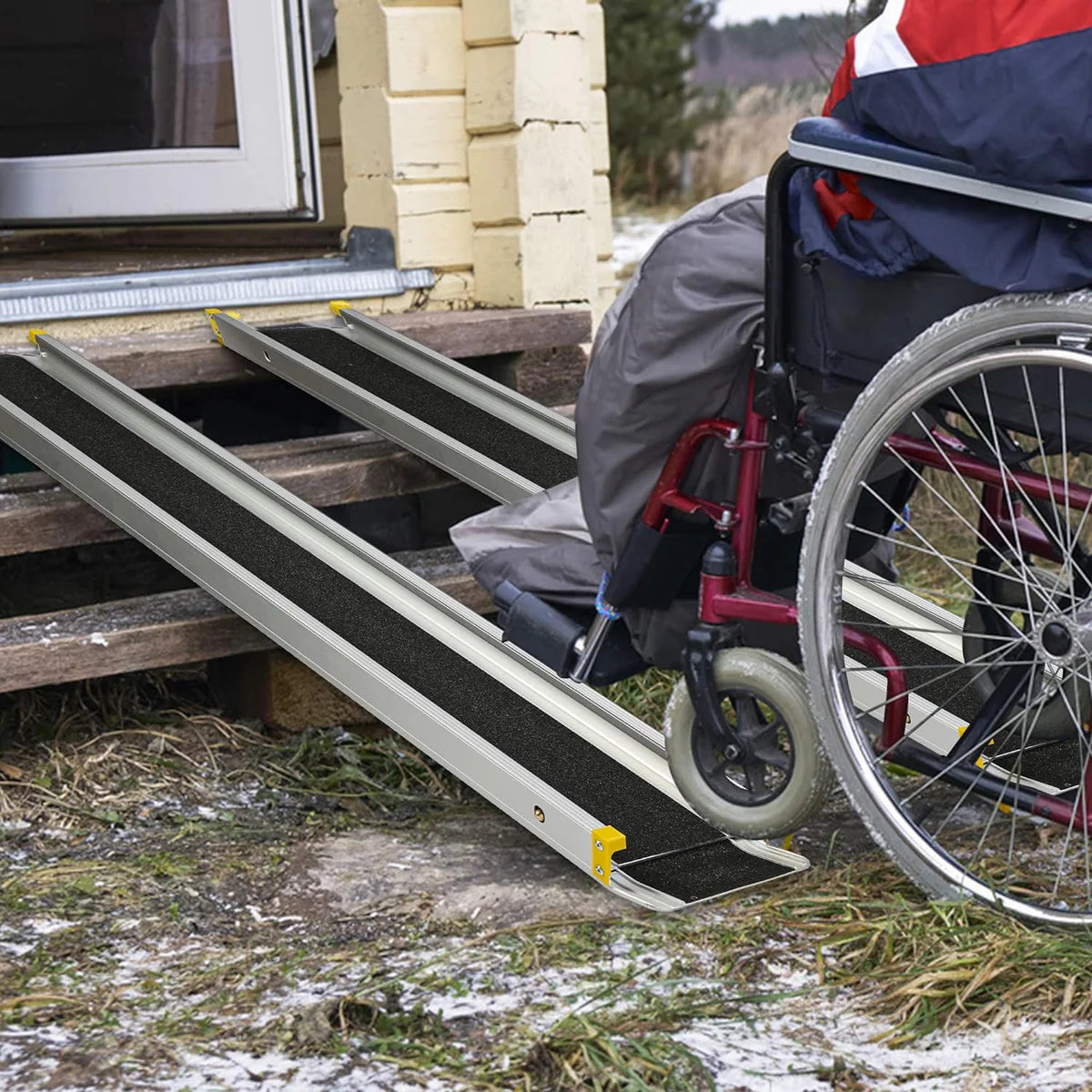 4/7ft Portable Ramp for Wheelchair Telescoping Aluminum Alloy Ramp with Anti-slip Surface